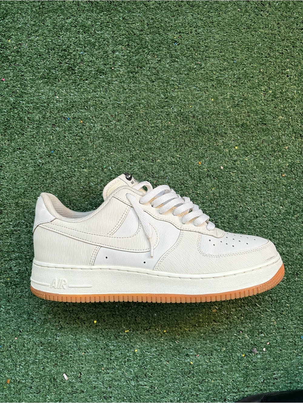 Y2k Nike Air Force 1 Low - Off-White with Gum Sole